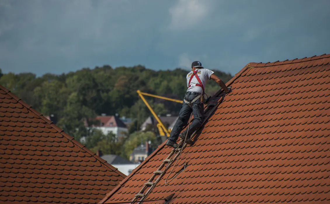 Essential Homeowner Insights: How Long Does a Roof Last on a House? Nigh Point North Carolina
